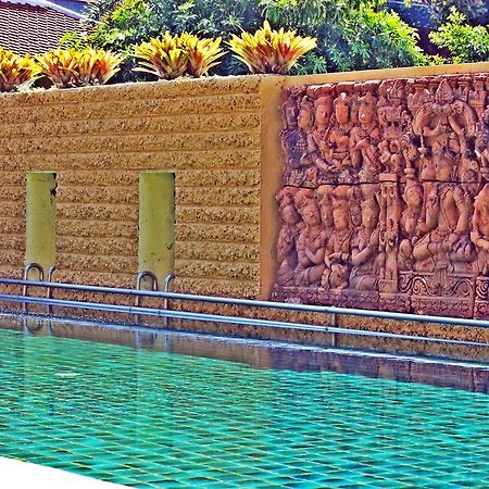 Royal Lee Resort And Spa Nai Yang Luaran gambar