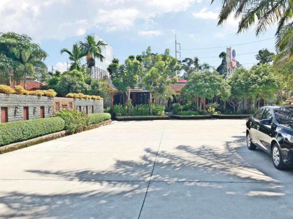 Royal Lee Resort And Spa Nai Yang Luaran gambar