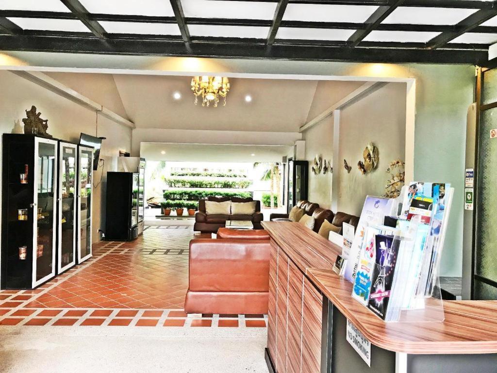 Royal Lee Resort And Spa Nai Yang Luaran gambar